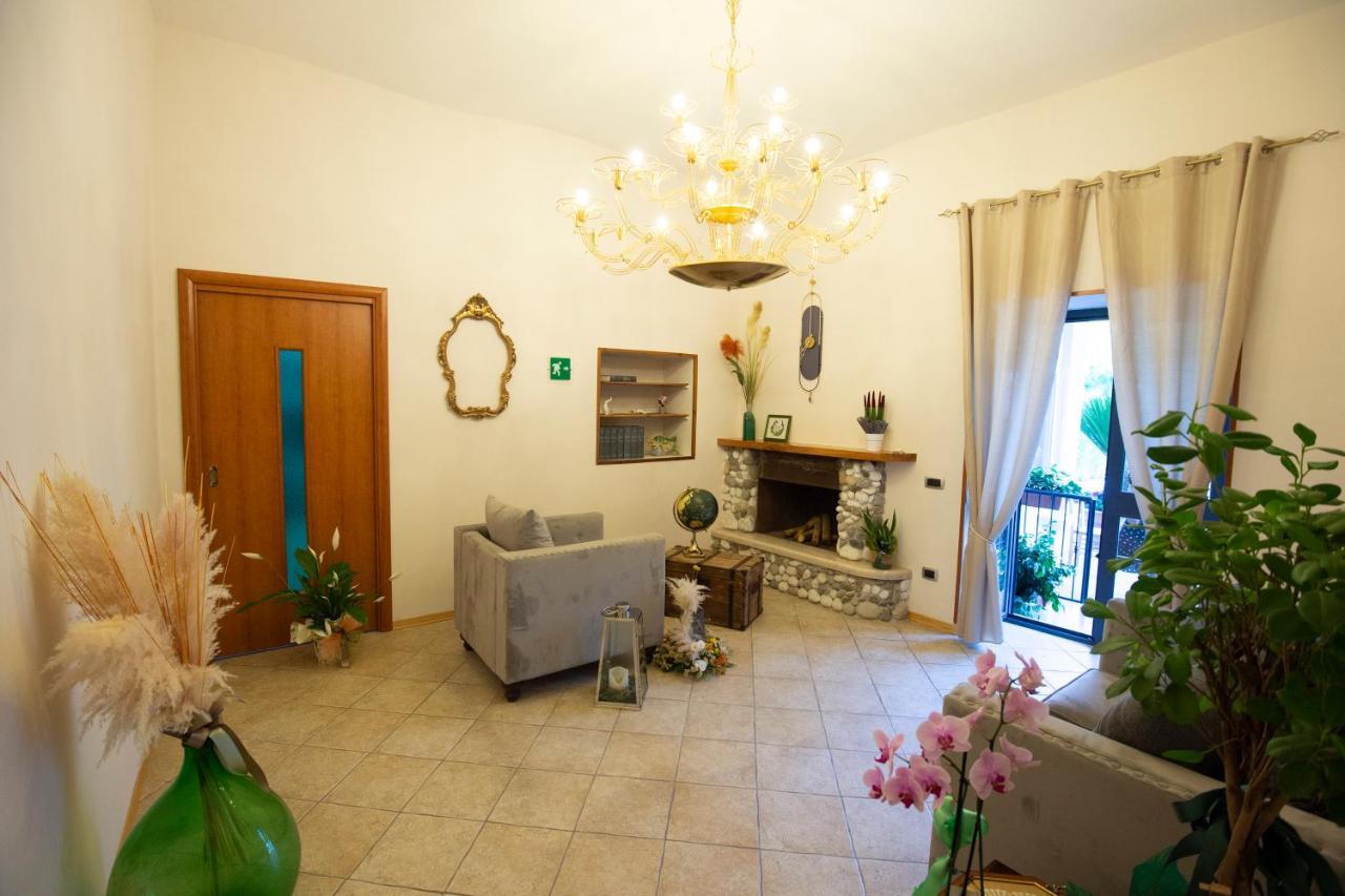 Donna Rosita Hotel San Felice a Cancello Ngoại thất bức ảnh